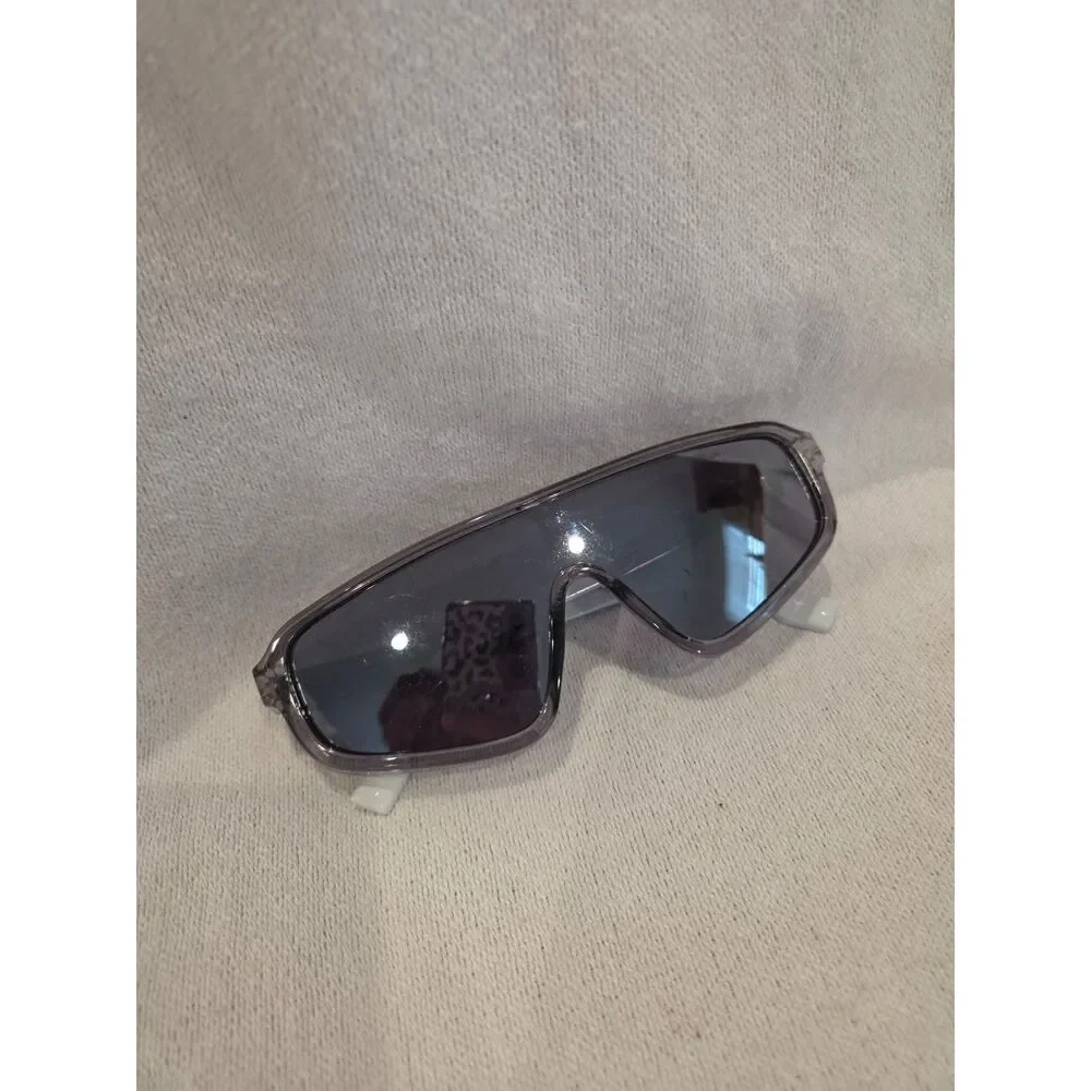 no brand y2k transparent